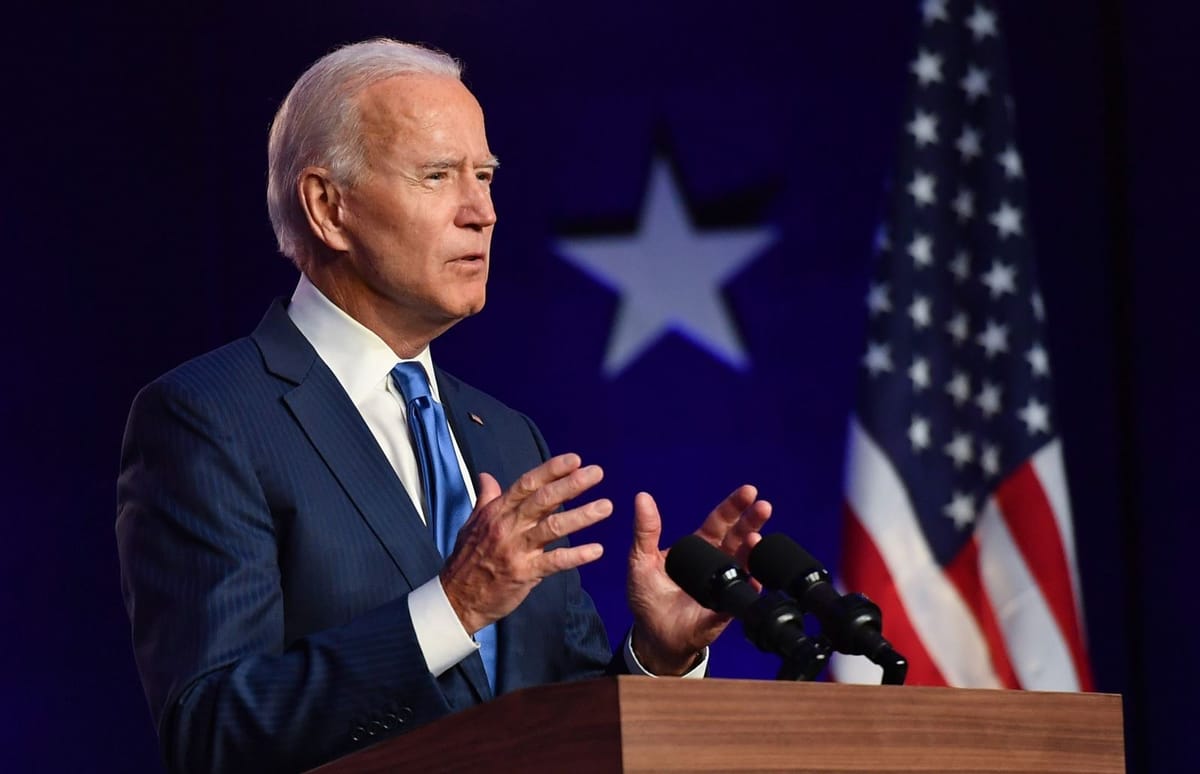 Tổng thống Joe Biden sẽ rút lui hay đi tiếp sau thất bại của cuộc tranh luận đầu tiên?