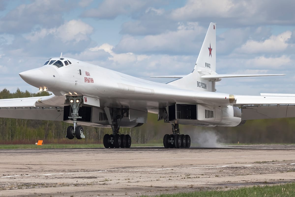 TU-160M "Quái vật bầu trời" từng chở Tổng thống Putin gặp nạn