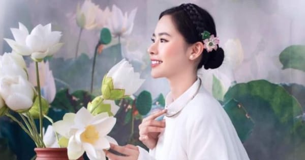 Càng nồng thì lại càng phai, thoang thoảng hoa nhài mới được thơm lâu