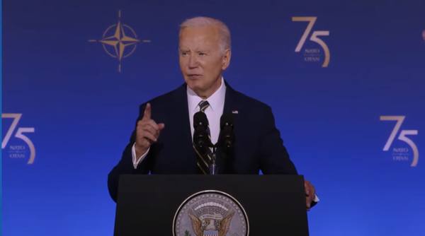 Tổng thống Mỹ Joe Biden công bố gói 'viện trợ phòng không lịch sử' cho Ukraine