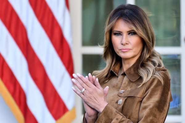 Bà Melania Trump đưa ra tuyên bố sau vụ chồng bị ám sát